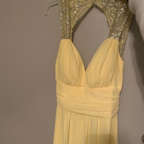 Prom dress - Picture 2 of 4